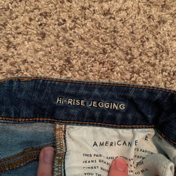 American Eagle Distressed High Rise Jegging - Picture 4 of 5